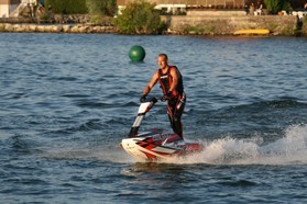 Jet-Ski_Freestyle_01
