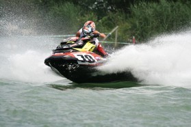 Jet-Ski_100